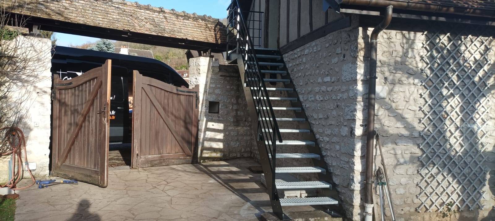 TROUVER UN FABRIQUANT D'ESCALIER EXTERIEUR DANS L'EURE